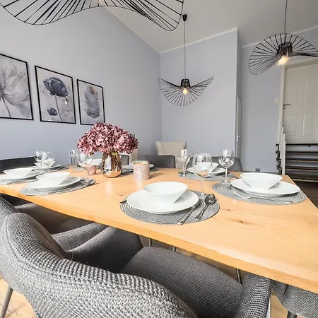 Appartement Messenah Fuer 8 Gaeste Mit Privateingang Hannover